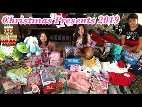 OPENING OUR CHRISTMAS PRESENTS (2019) | WHAT WE GOT FOR CHRISTMAS