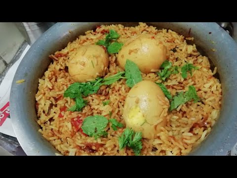 Onion Rice/ఆనియన్స్ egg పులావ్..కూరగాయలు లేనపుడు onions తో  సింప్లీగా చేసుకుని తింటే tasty ga👌ఆమోగం