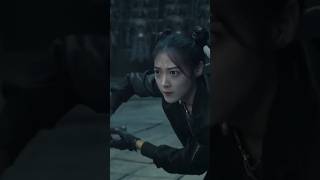 Fierce female fighter conquers beasts! #绝色狂花 #actionmovies #actionpacked #femaleaction