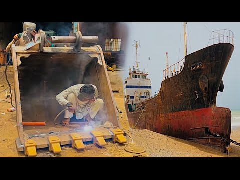 Make a Big Excavator Bucket ,Break Aqua cruise ship 🚢