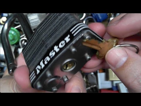 [151] Master Lock No 15 Padlock picked open