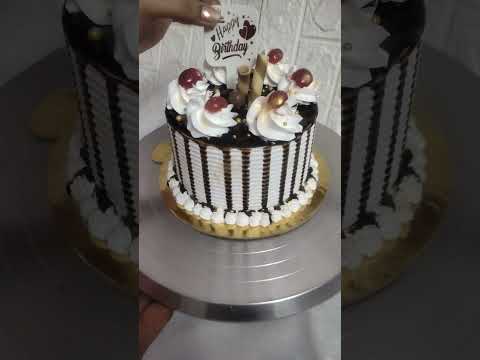 Decoration of black Forest cake....