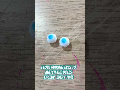 Making eyes is part of my faceup process