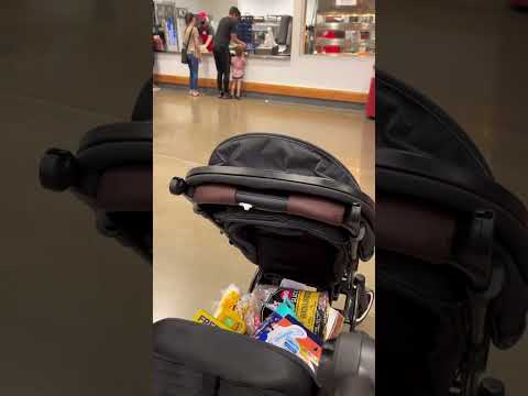 Taking my Austlen Entourage #stroller to #costco #momlife #parenting #babyproducts