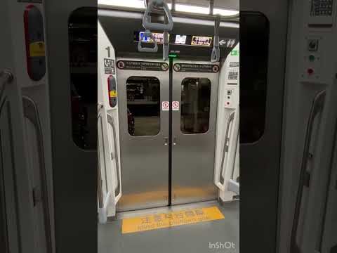 台湾の最新電車のドア開閉