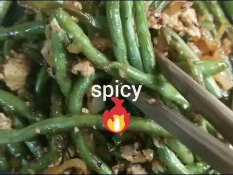 Simple & easy can be so delicious! SPICY STRING BEANS. Vegan Chinese stir fry. 🌿