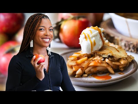 The perfect VEGAN APPLE PIE | tastes just like your grandma's!