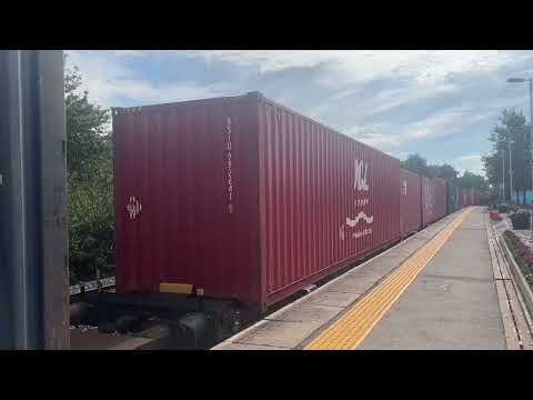 Freightliner - Class 66 66651 passing Burton-on-Trent station (3/9/2024)