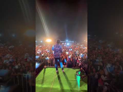 Prem's theme - Crowd singing, trained by Papon, on valentines day