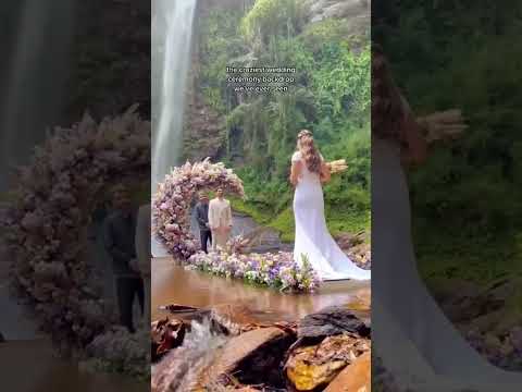 *Adds 'getting married by a waterfall' to our bucket list* 🎥: DestinoDenoiva #shorts #weddings