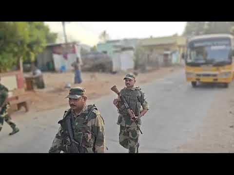 చంద్రగిరి పోలీస్ స్టేషన్ పరిధిలో  BSF బలగాలతో చంద్రగిరి పోలీసులు ఫ్లాగ్ మార్చ్ నిర్వహించారు.