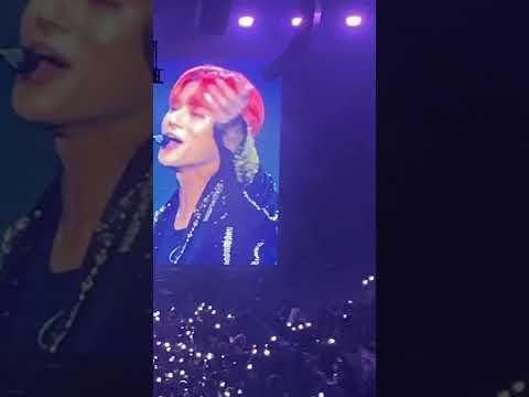 Wooyoung sings Mercy (Shawn Mendes) at Hamilton concert #ateez #shorts #wooyoung #toronto #hamilton