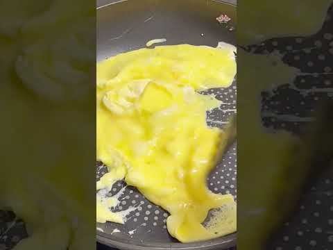 Add Milk To Make Scrambled Egg Toast | Easy Breakfast