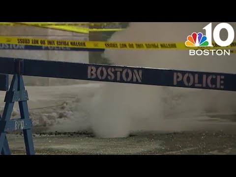 Broken water pipe in Boston disrupts traffic