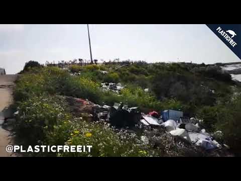 Discariche abusive a Marina di Acate, Ragusa