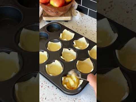 Mini apple pies with puff pastry