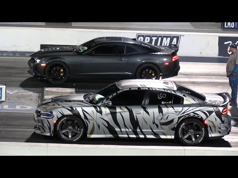 Dodge Scat Pack vs Camaro SS- muscle cars drag racing