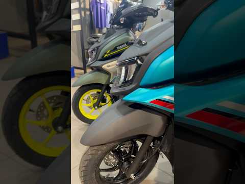 Tell me which colour is best ? New #rayzr125 #cybergreen #cyanblue colour side by side comparison 😱