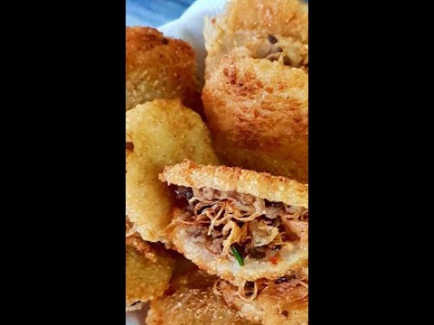 Street Food Around the World - Xoi Chien Sliders