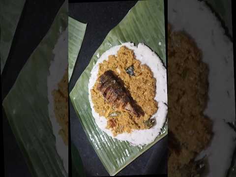 കണ്ണൂർ സ്‌പെഷ്യൽ പുഴുങ്ങലൊറോട്ടി#trending#recipe#food#viralvideo#shorts#shots @ishalinayahvlog