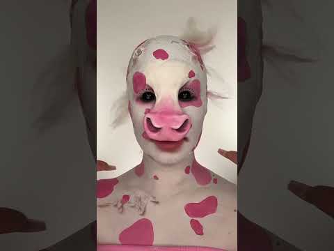 STRAWBERRY COW makeup removal 😱 I’m so sorry!! The horn was a FAIL!!!