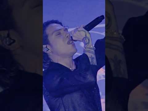 “Rompimi le ossa finché non diventan polvere” 🌪️ #Irama