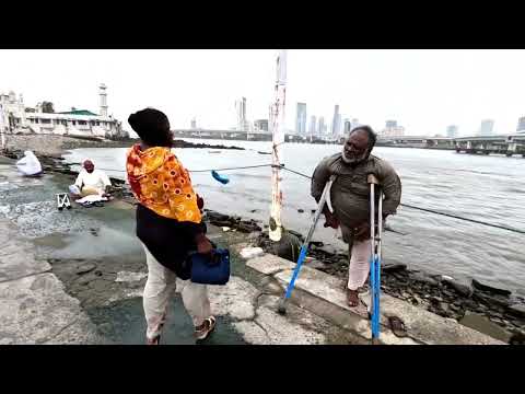 WALKWAY TO HAJI ALI DARGAH