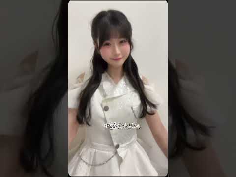 HKT48 井澤美優 劇場公演衣装紹介🫧 メンバーによってスカートの色が違ったりデザインや髪飾りもそれぞれ種類があったりどの衣装も魅力があってすごく可愛いのです︎ #ここにだって天使はいる公演