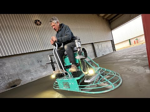 Concreting and power floating a shed floor