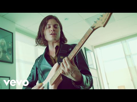 BØRNS - Pink Mustangs Are BØRN(S) As Wild Horses