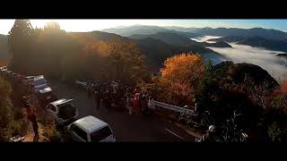 おにゅう峠  紅葉と雲海