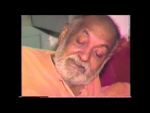 Swami Paramananda of Ma Anandamayi Ashram is interviewed in Hindi