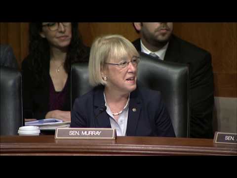 Senator Murray commends Senator Isakson during committee meeting