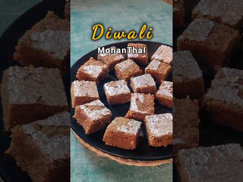 MohanThal Recipe - Diwali Special Sweet Recipe | Besan ki Barfi #shorts #diwali #recipe #sweet