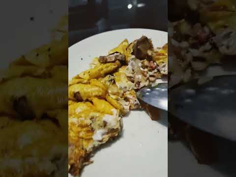 EGG WITH MUSHROOM I YUMMY SNACK FOR COLD AFTERNOON I HAPPY EATING #share #like #viral #amazing