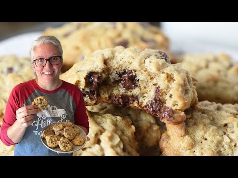 Grandma's Oatmeal Cookies (with Chocolate Chips instead of Raisins)