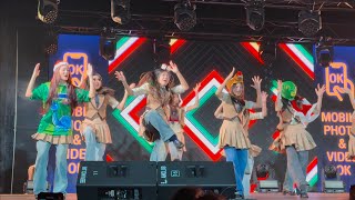 BNK48 Team BIII - Jingabells gabells (Jingle bells remix) @ The Street Ratchada