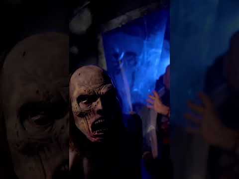 When A Scare Actor Knows Your Name | Knott's Scary Farm 50th Anniversary #shorts