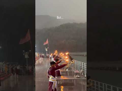 Rishikesh Ganga Aarti 🙏🕉️ #travelmonkey #travel #hindu #sanatandharma