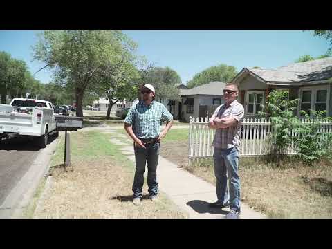 "Real Estate Investing In Texas - Touring Kelby's Properties In Texas - First 2 of 118 Units"