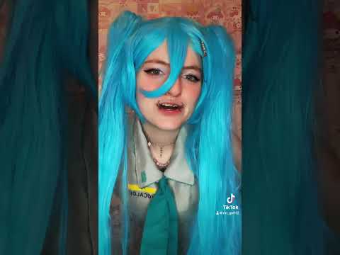 Hatsune Miku Cosplay - Vocaloid Cosplay