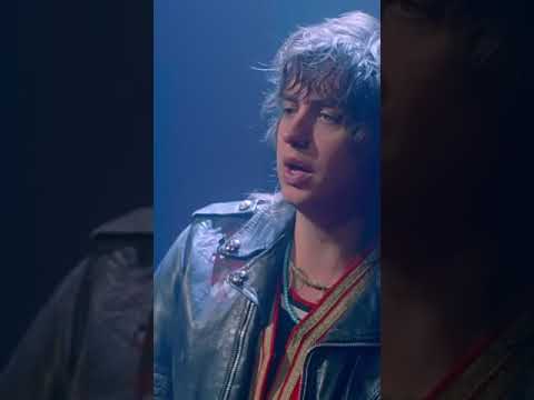 Instant Crush featuring Julian Casablancas #InstantCrush #EtPuis #AndThen #Daft Punk