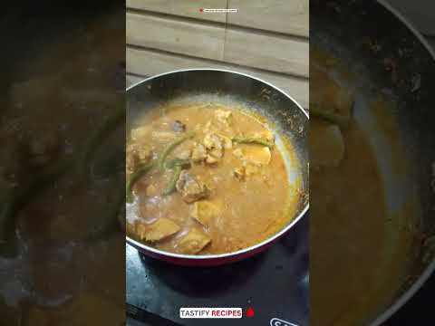 SIMPLE CHICKEN CURRY RECIPE | QUICK & EASY CHICKEN CURRYRECIPE|| |TASTIFY RECIPES | #shortsyoutube