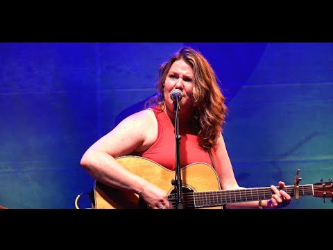 Della Mae "Bluebird Blackbird" Grey Fox Bluegrass Festival 2024