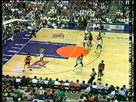 Bulls vs Suns leikur 1.  1993  (Íslenskt tal) Einar Bolla og Heimir Karls.