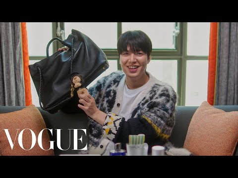 Inside Pachinko Star Lee Minho's Bottega Veneta Bag | In The Bag | Vogue