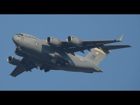 RARE USAF Boeing C-17A Globemaster III 90-0533 landing at Moffett Field (MANU61)