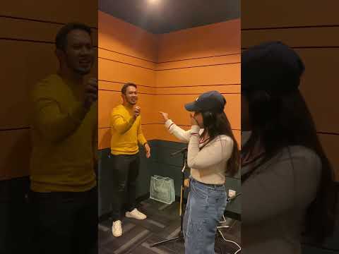 Cara Fizi Ali main #rubberbands dengan Aisha Mazlin 🤣 #shorts #jarak #sonymusic #malaysia