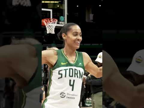 🤩 #Viral  Skylar Diggins Smith Victory Celly!  #wnba #shorts #wnbahighlights #fyp #reels #tiktok