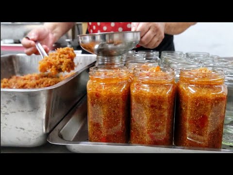 How Top XO Sauce And Neritic Squid Sauce Is Made / 基隆八斗子! 頂級飛魚卵XO醬、小卷醬製程 - Taiwan Famous Souvenir